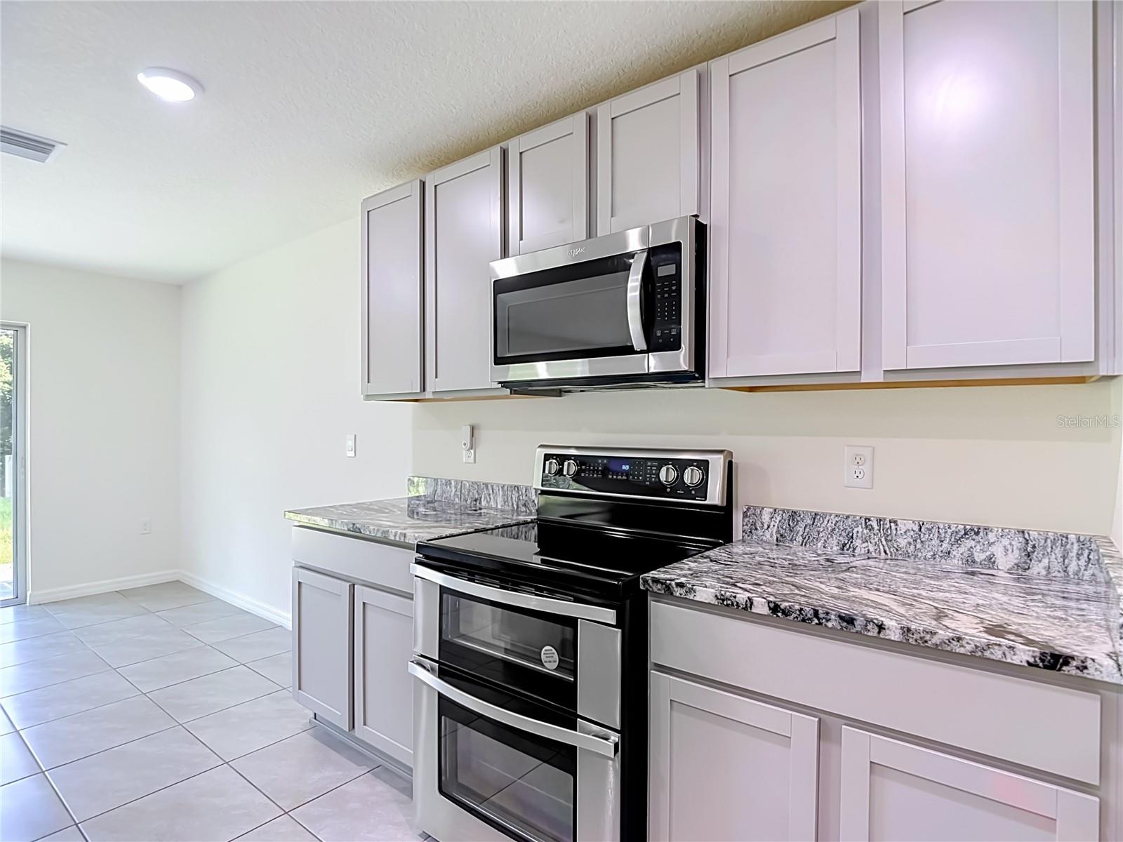 7737 Rosewood Garden Loop Property Photo 24
