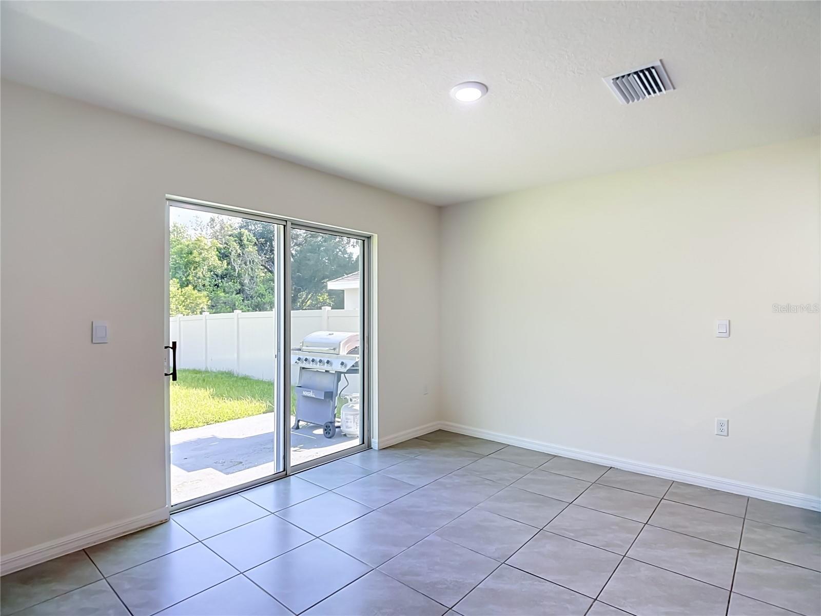 7737 Rosewood Garden Loop Property Photo 29