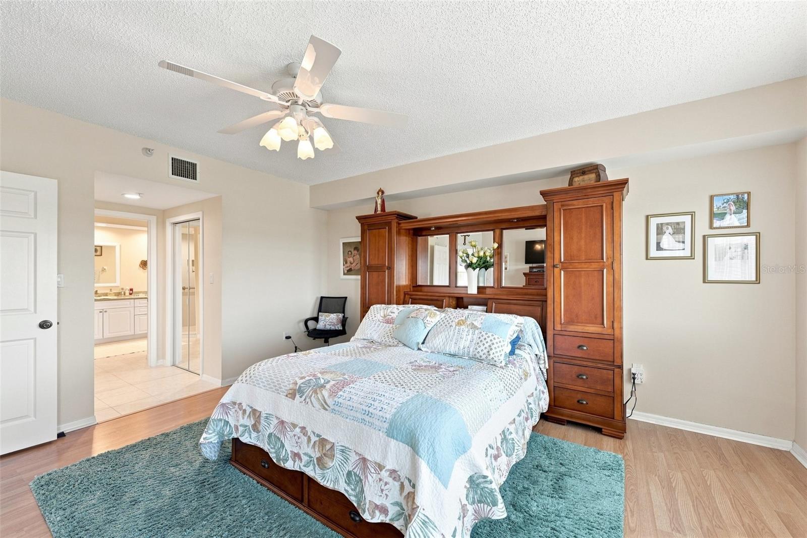 6450 Shoreline Dr #9306 Property Photo 24