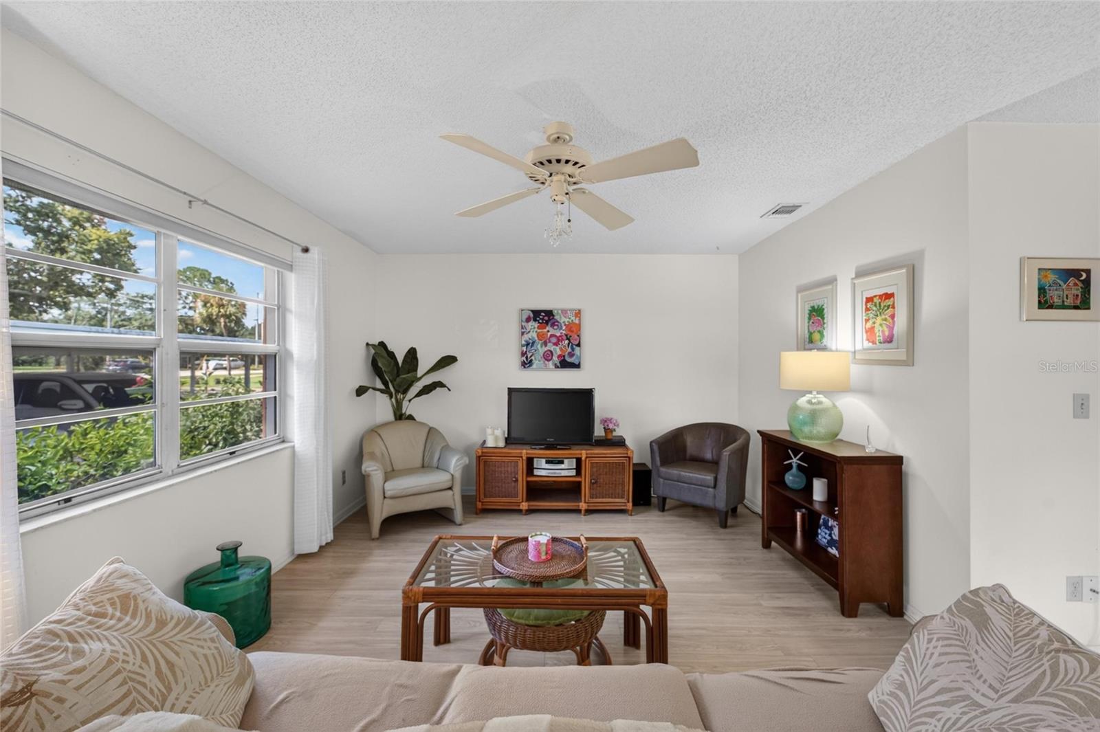 401 De Grasse Pl #21 Property Photo 16