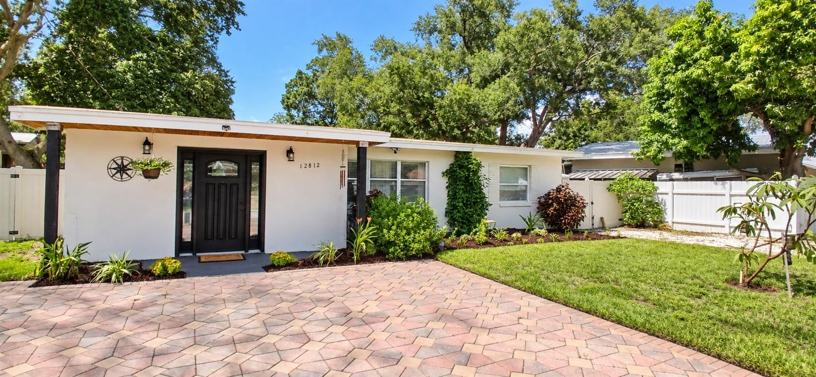 12812 LAKE DR