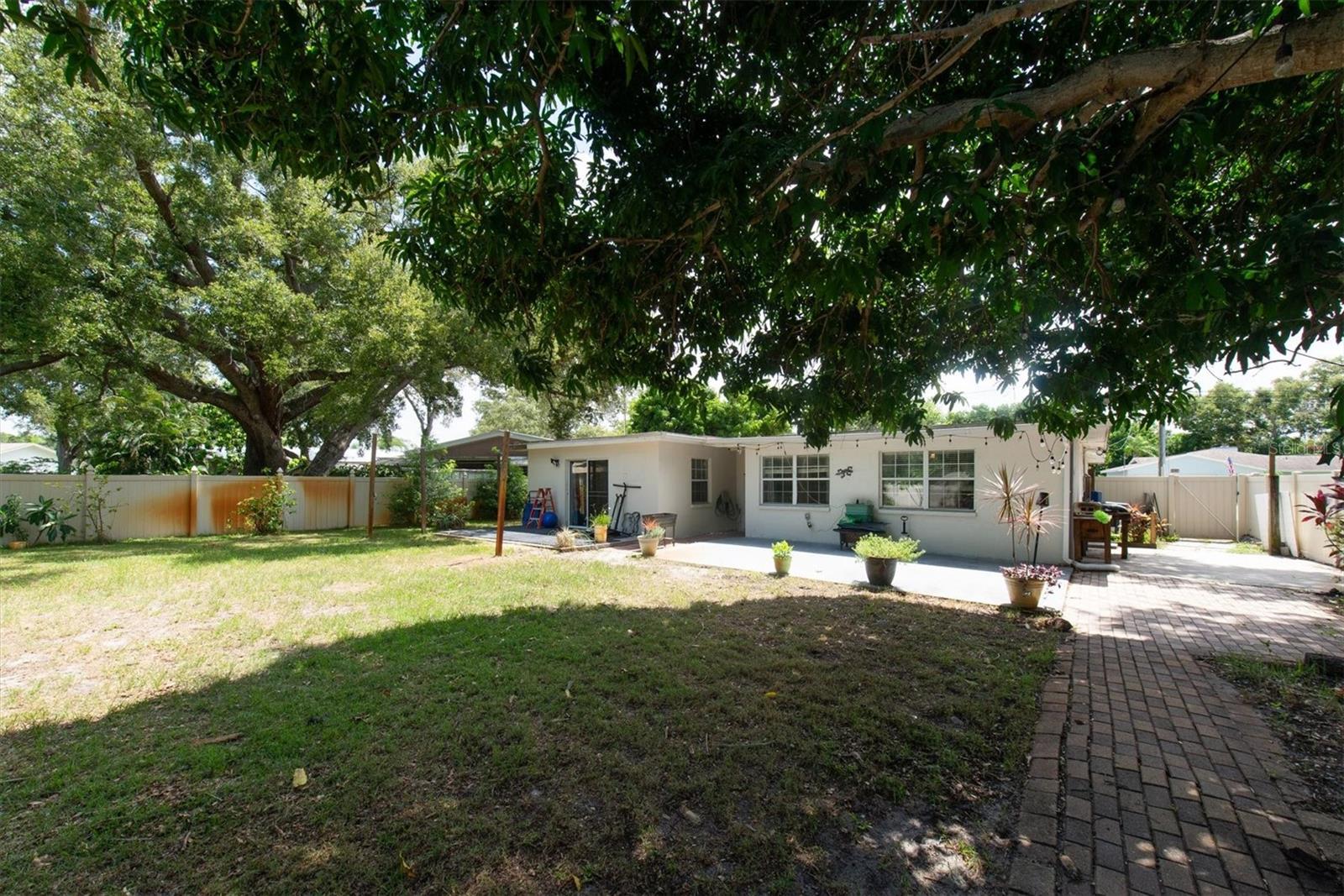 12812 Lake Dr Property Photo 37