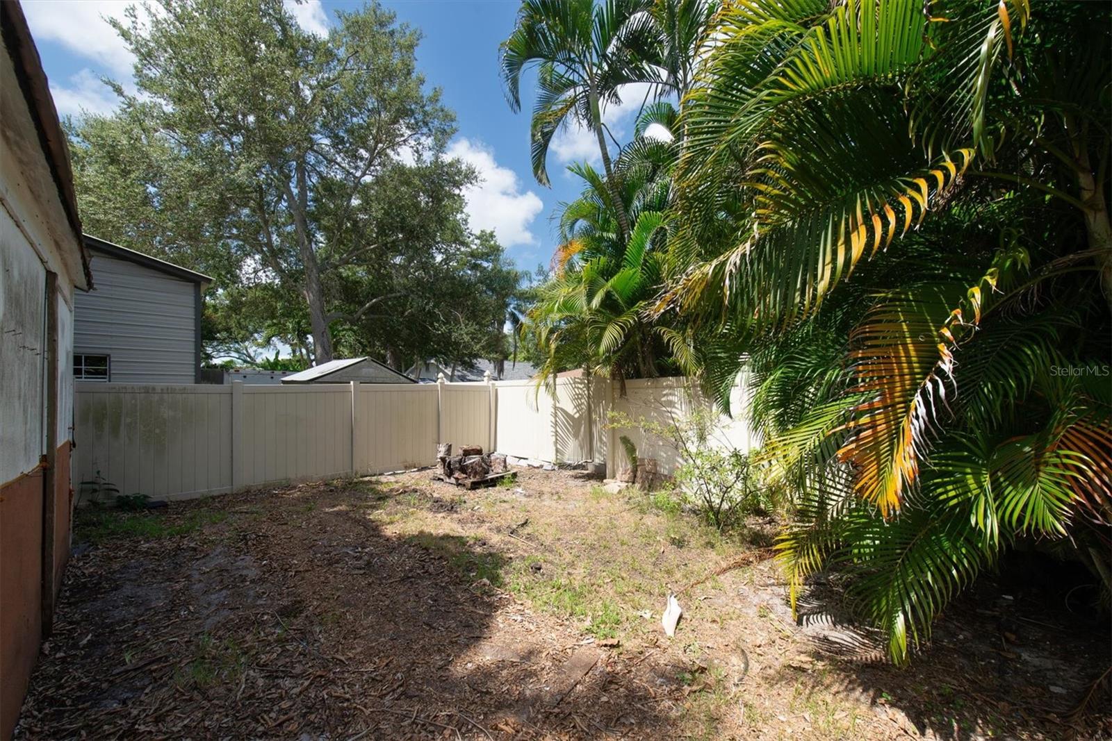 12812 Lake Dr Property Photo 38