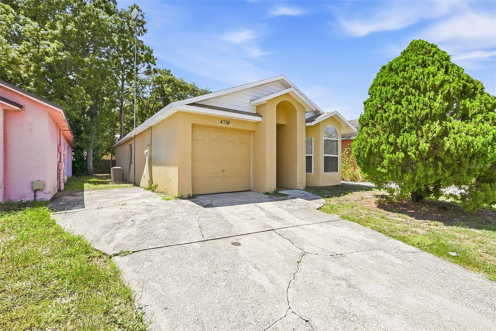 4758 MUIR VLG Property Photo 1