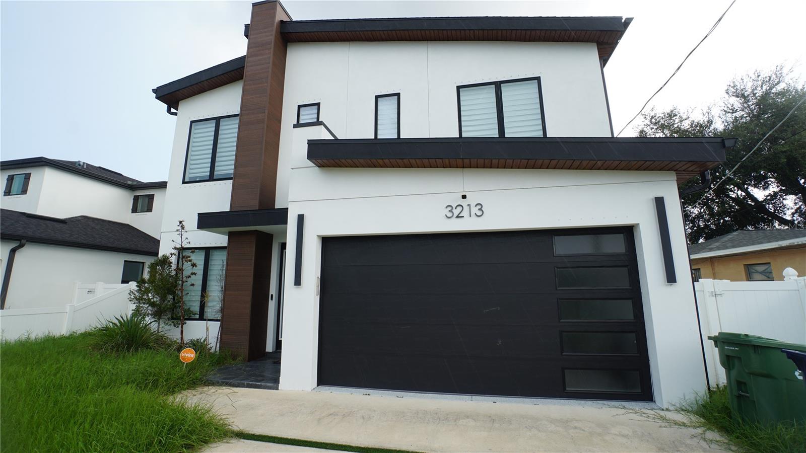 3213 W Abdella St Property Photo 1
