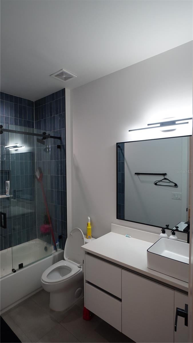 3213 W Abdella St Property Photo 9