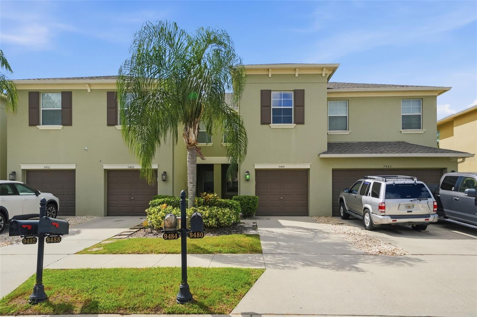 9484 Trumpet Vine Loop Property Photo 2