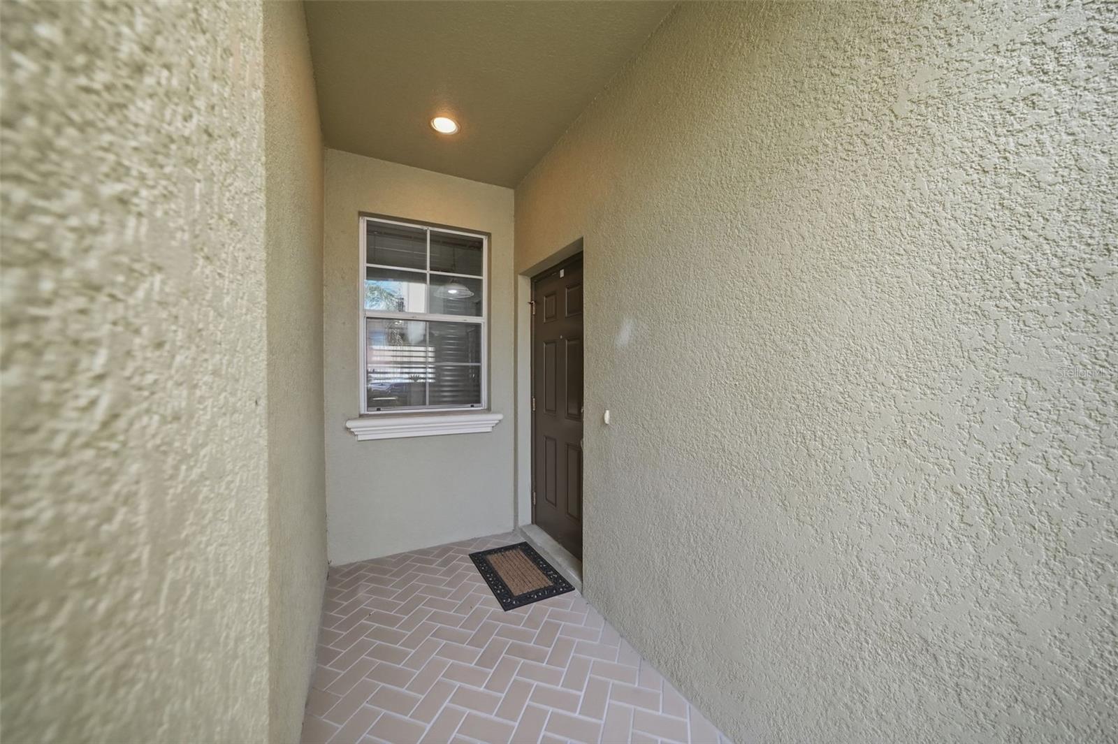 9484 Trumpet Vine Loop Property Photo 3