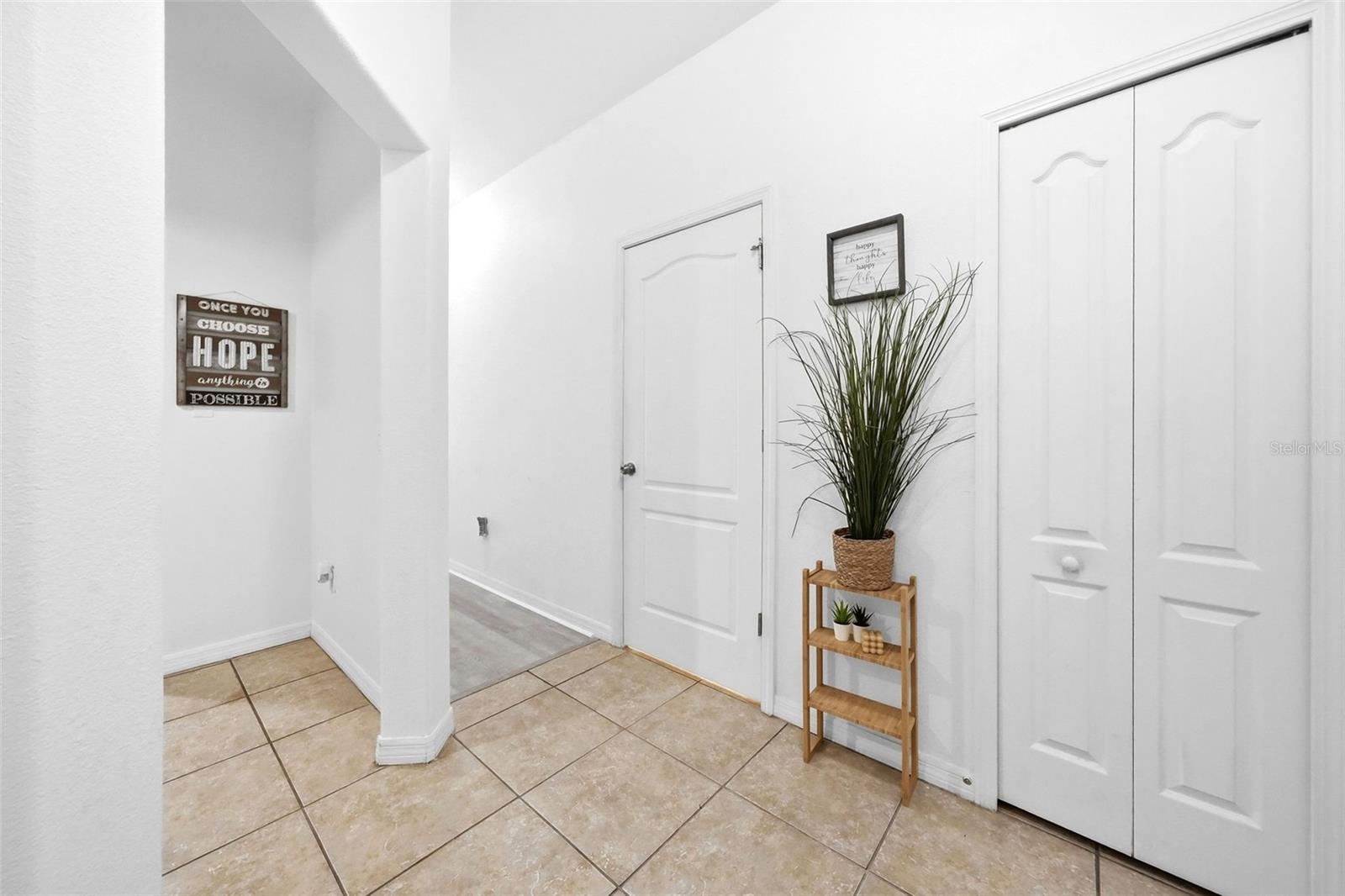 9484 Trumpet Vine Loop Property Photo 4