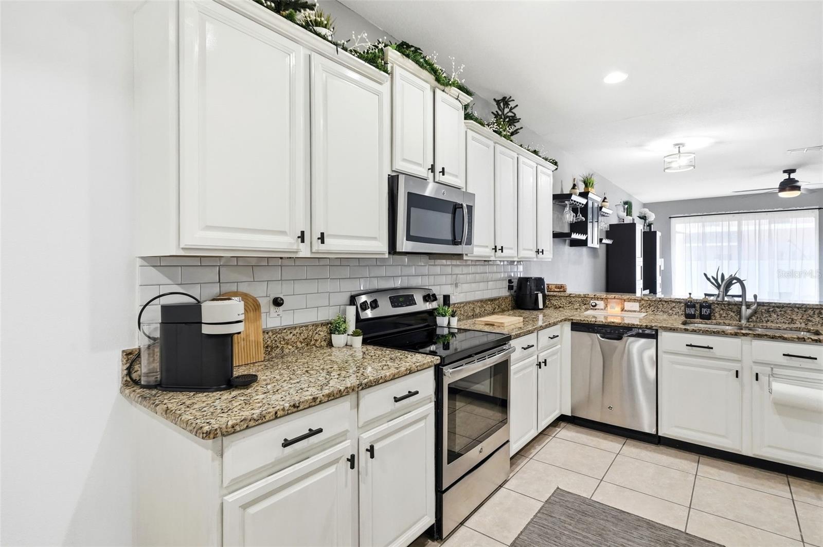 9484 Trumpet Vine Loop Property Photo 9