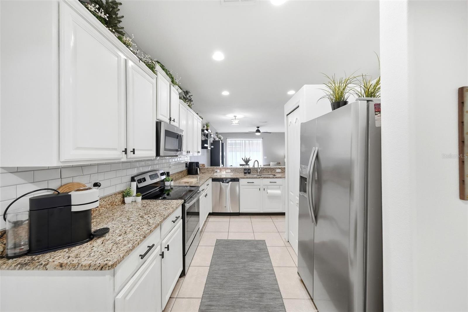 9484 Trumpet Vine Loop Property Photo 13