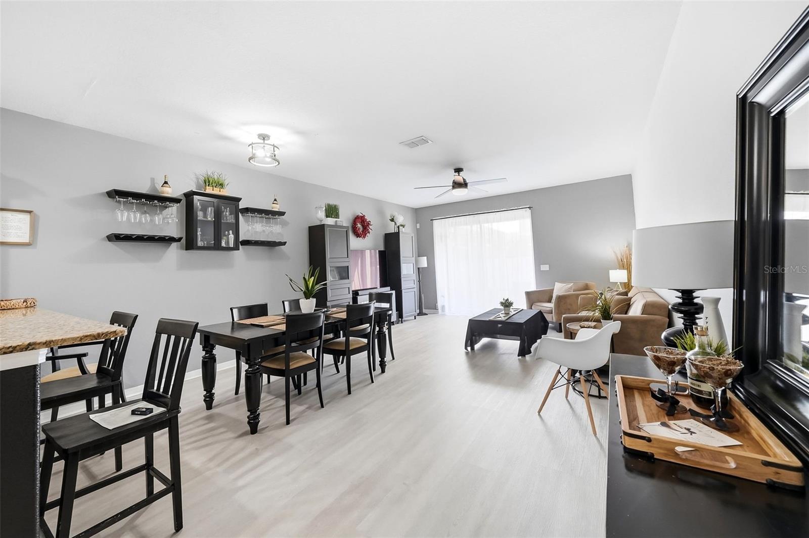 9484 Trumpet Vine Loop Property Photo 15