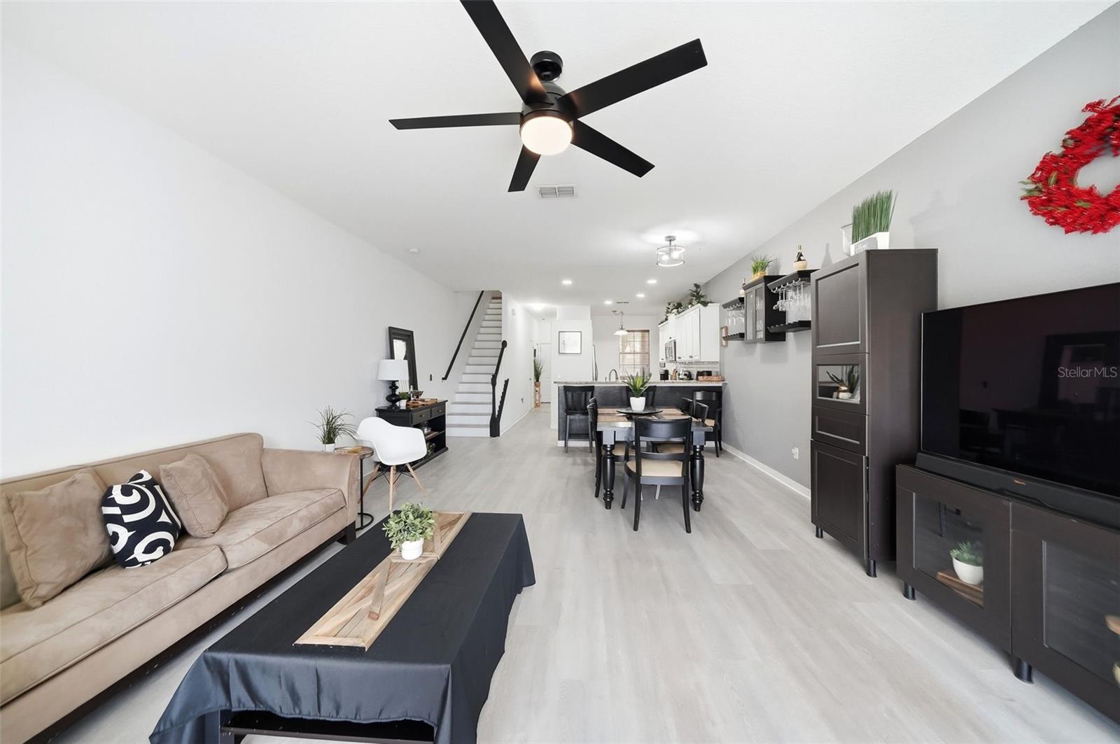 9484 Trumpet Vine Loop Property Photo 18