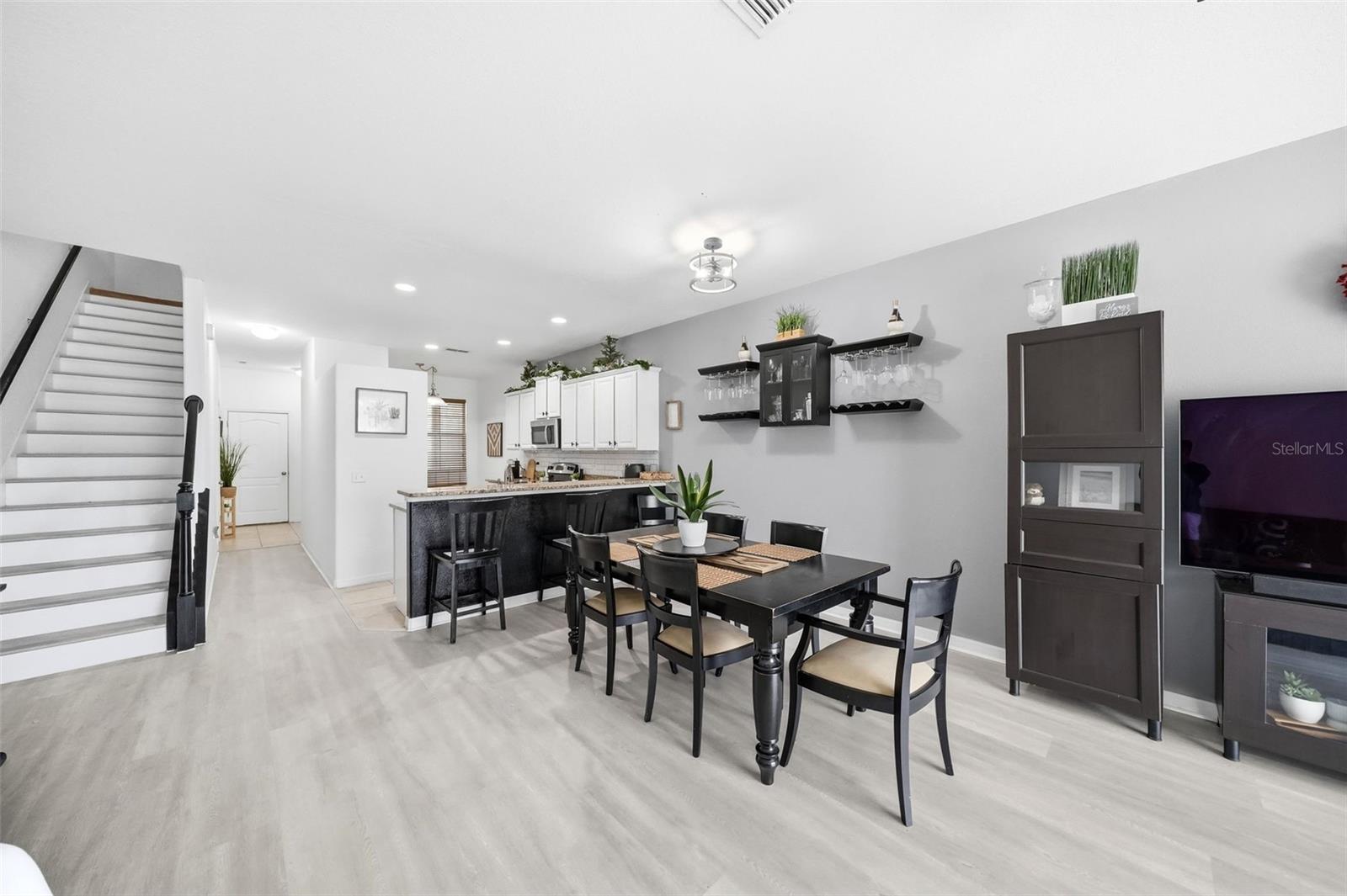 9484 Trumpet Vine Loop Property Photo 20
