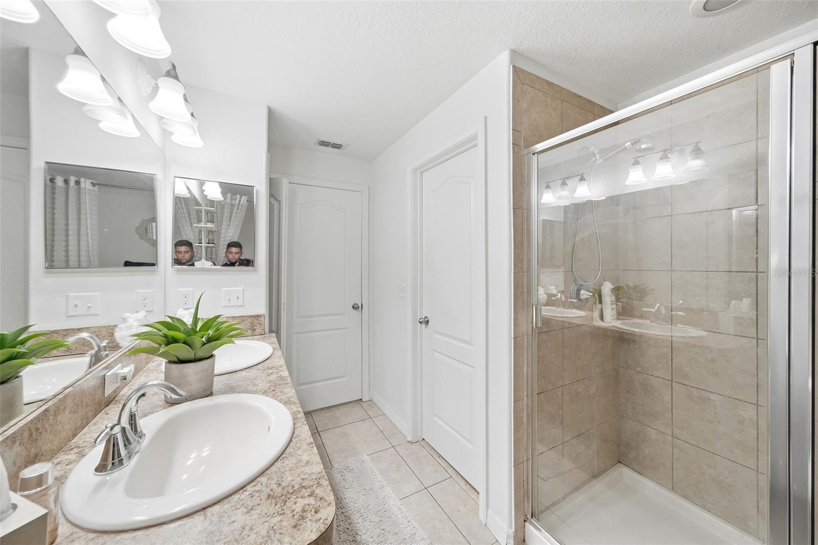 9484 Trumpet Vine Loop Property Photo 34