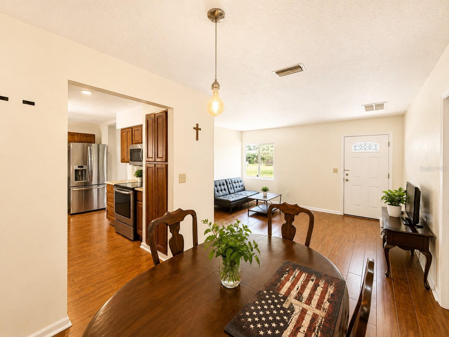 934 Hillwood Dr Property Photo 8