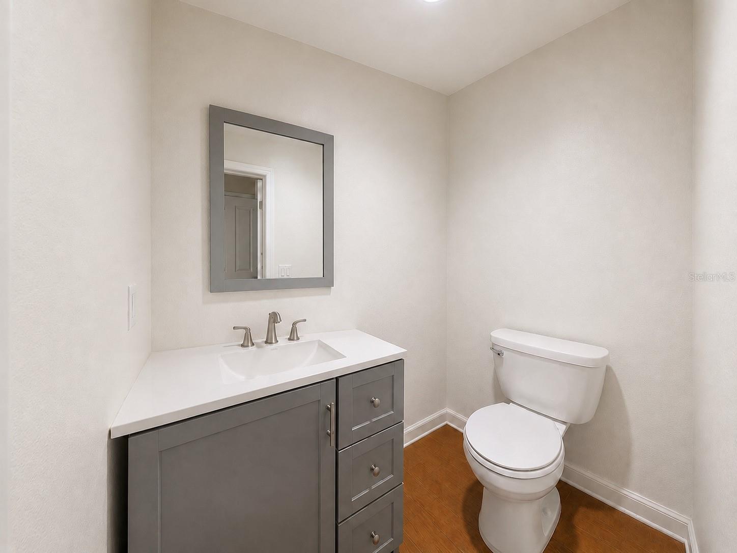 934 Hillwood Dr Property Photo 25