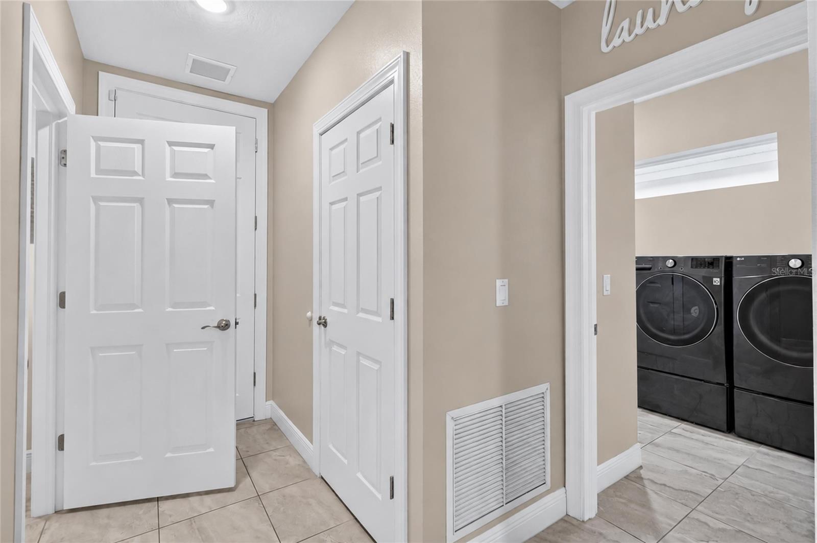 2985 Breezy Meadows Dr Property Photo 36