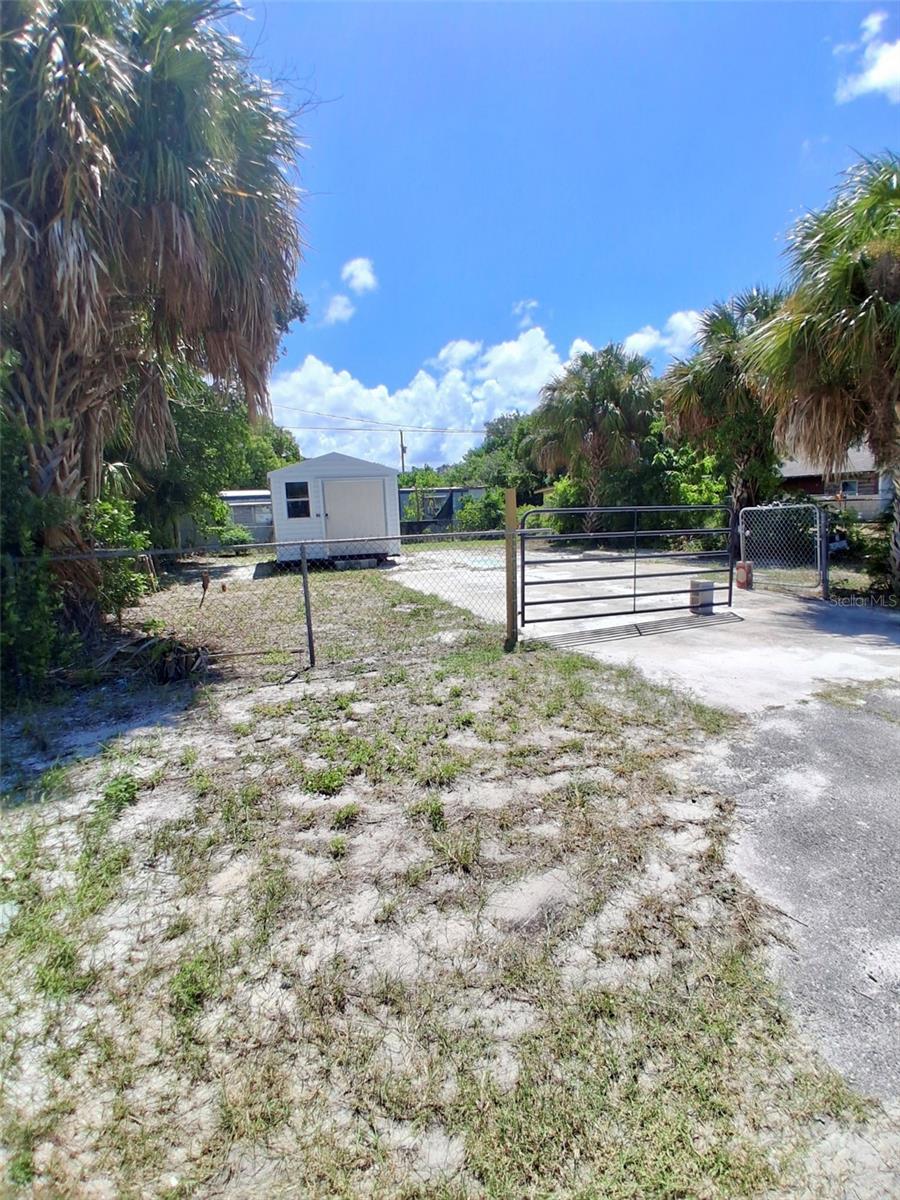 13020 Clermont St Property Photo 3