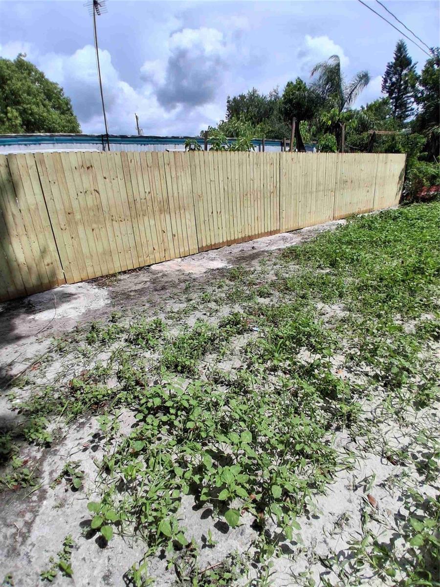 13020 Clermont St Property Photo 4