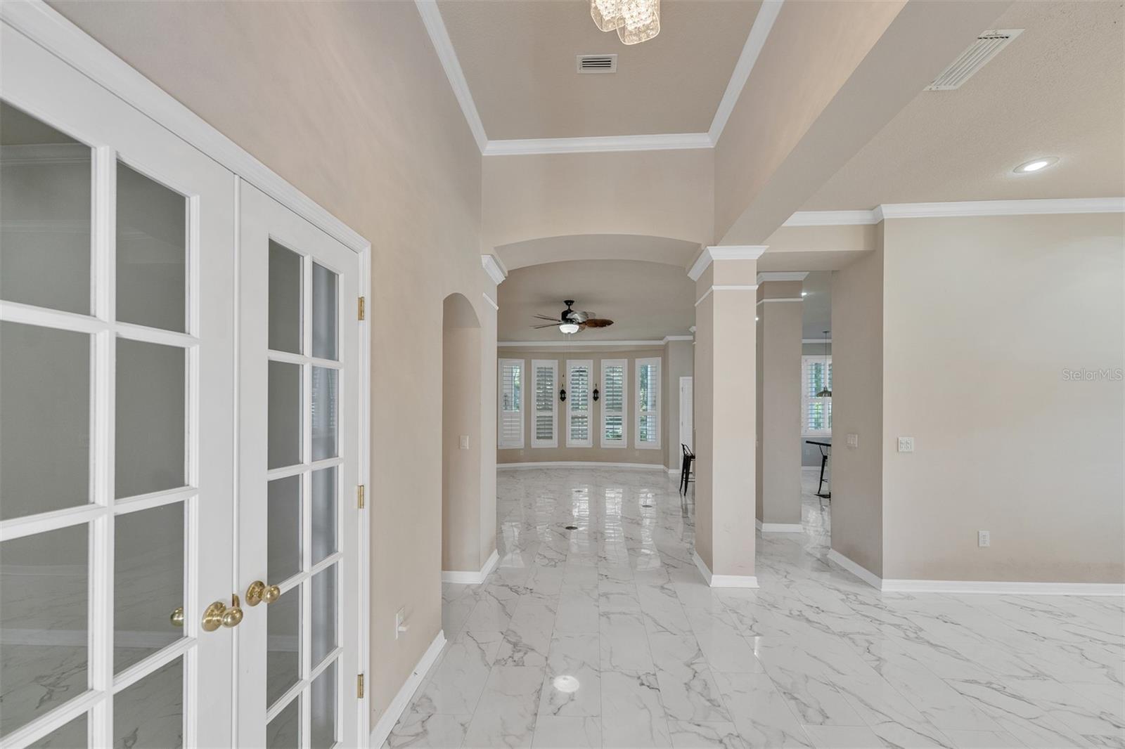 TB8540793 Property Photo 6