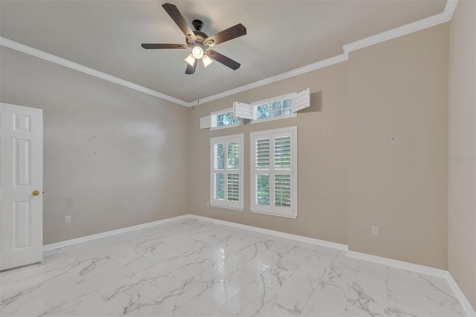 TB8540793 Property Photo 7