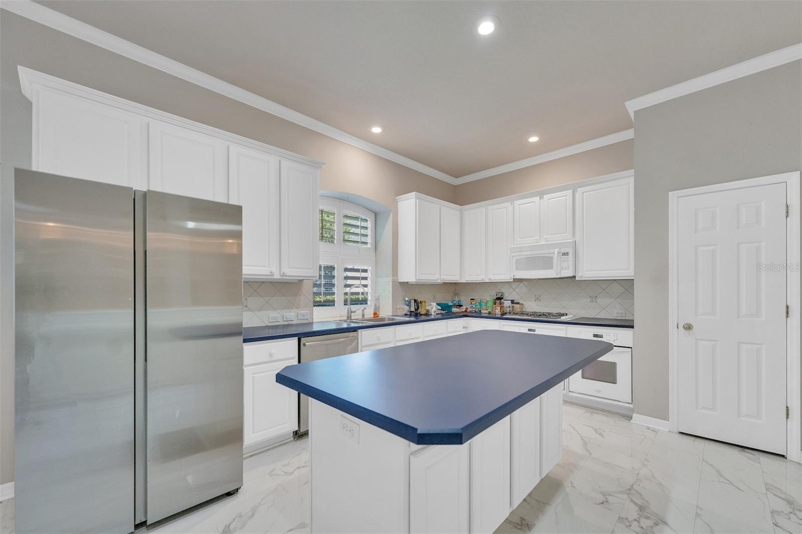 TB8540793 Property Photo 15