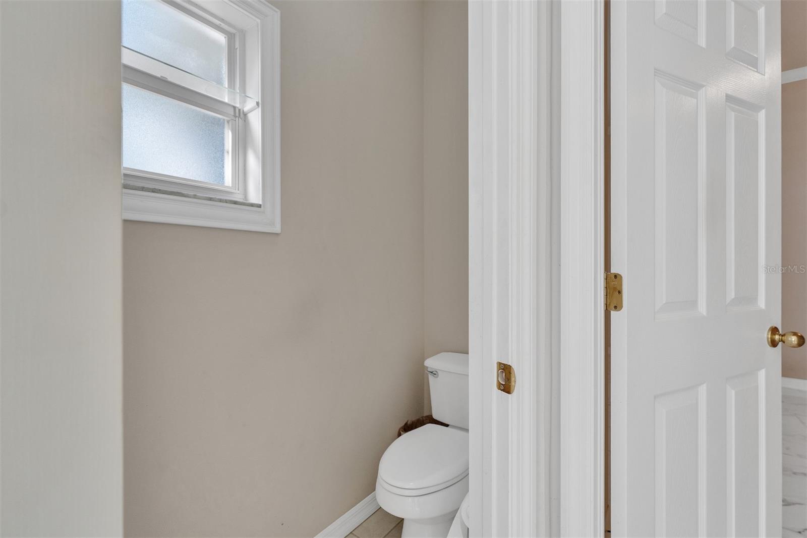TB8540793 Property Photo 24