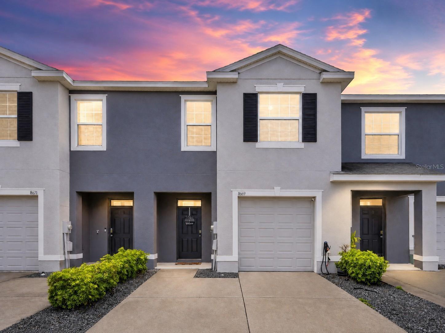 8669 Falling Blue Pl Property Photo 1