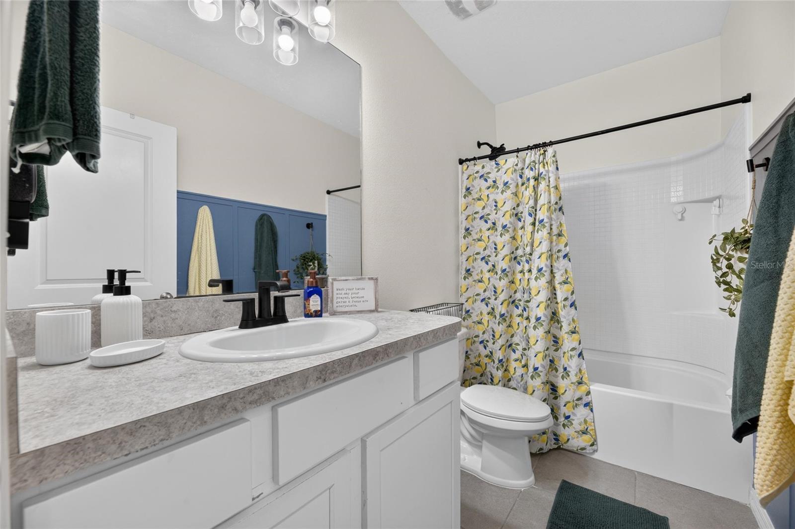 8669 Falling Blue Pl Property Photo 16