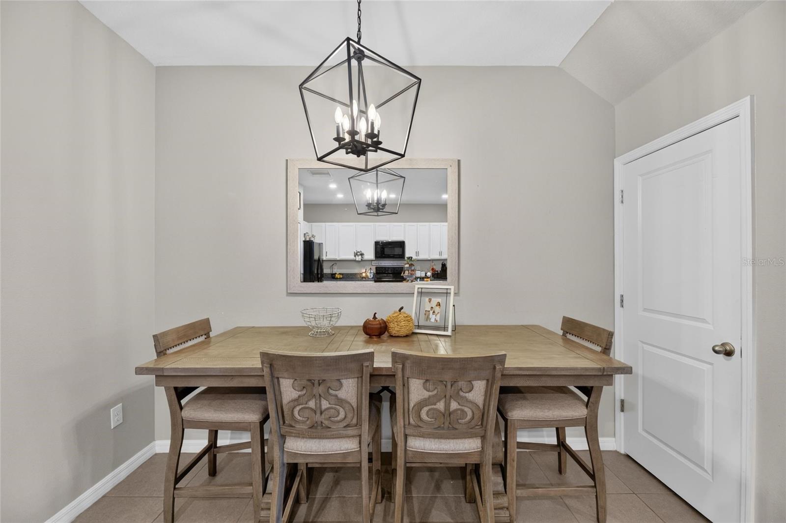 8669 Falling Blue Pl Property Photo 19