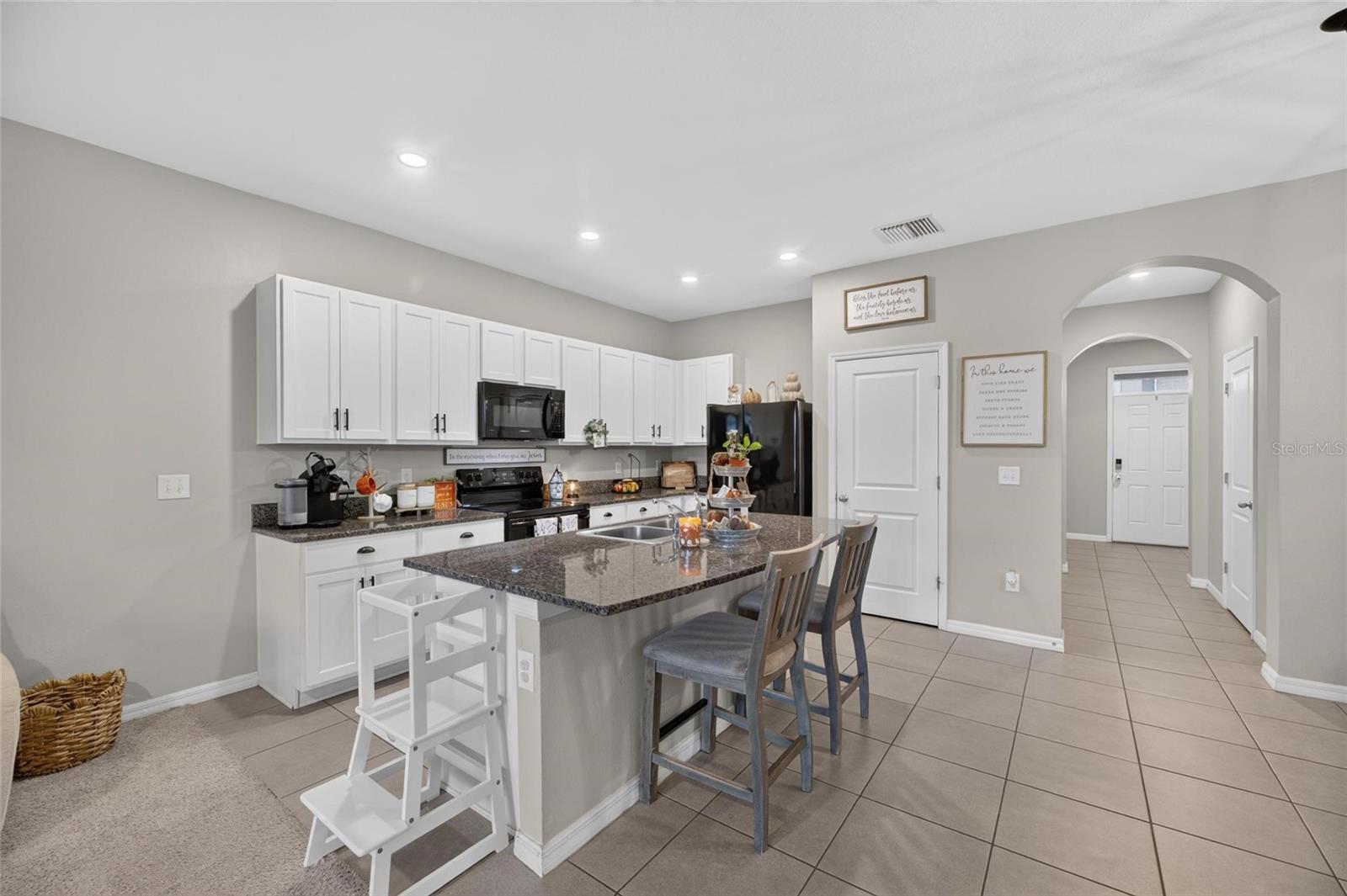 8669 Falling Blue Pl Property Photo 20