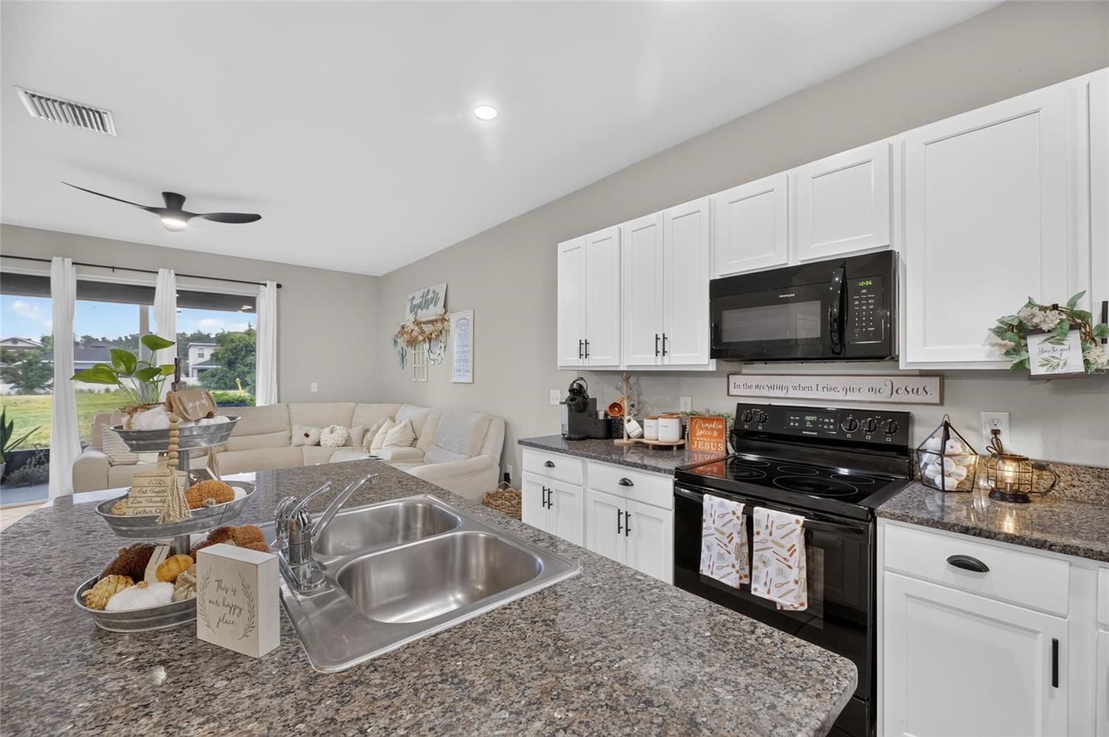 8669 Falling Blue Pl Property Photo 23