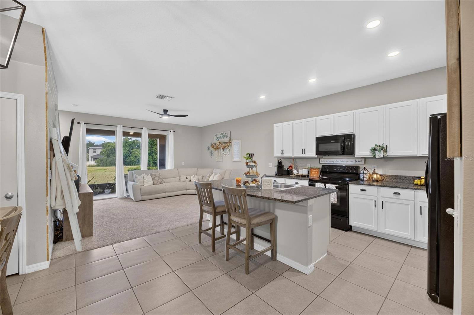 8669 Falling Blue Pl Property Photo 25