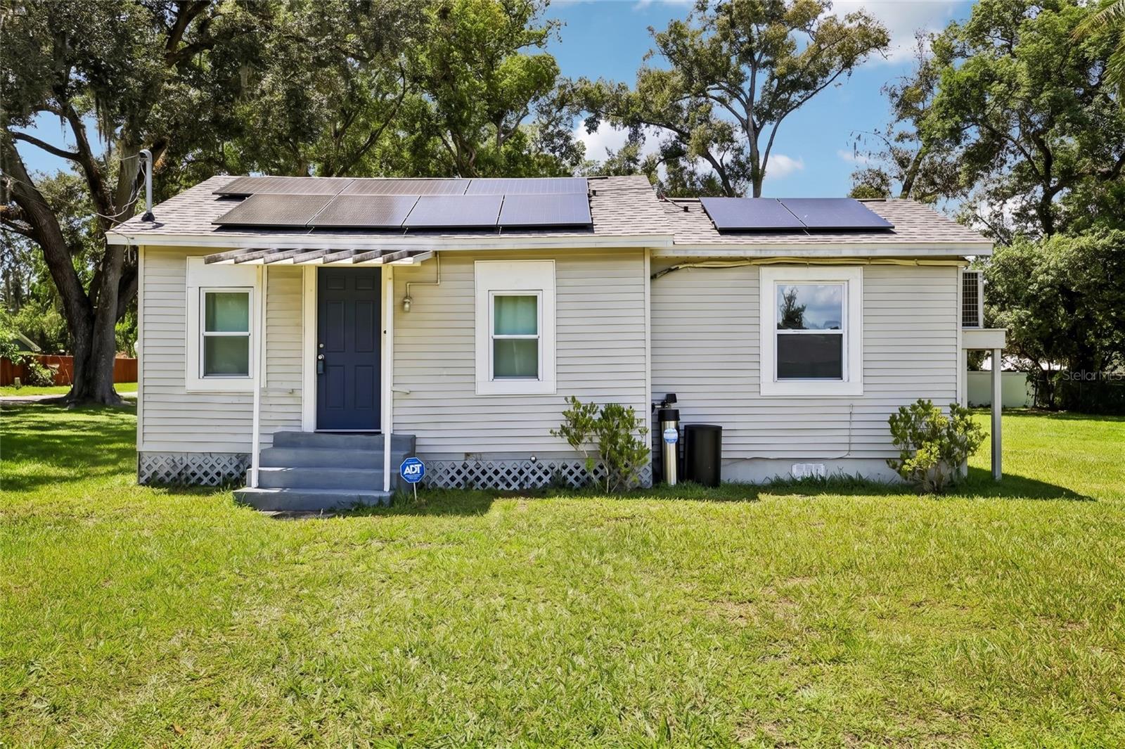 1903 N Barnes St Property Photo 1