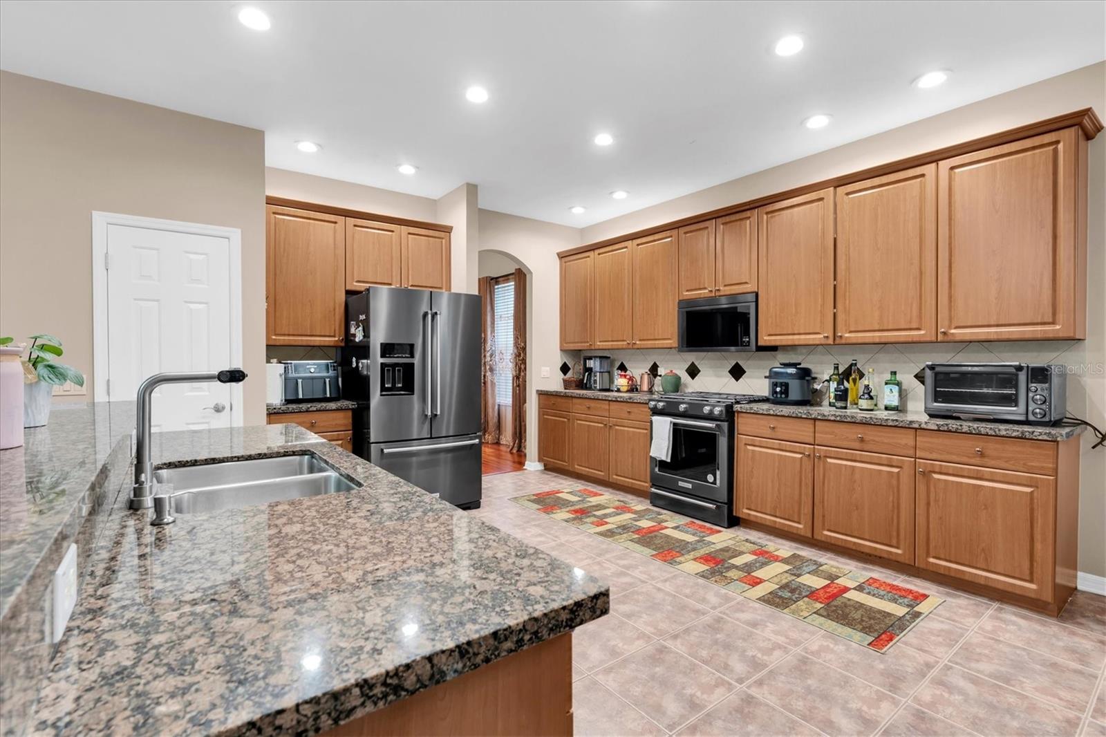 10436 Canary Isle Dr Property Photo 12