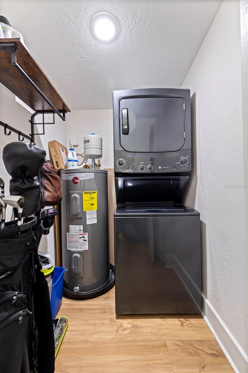 826 53rd Ter N Property Photo 10
