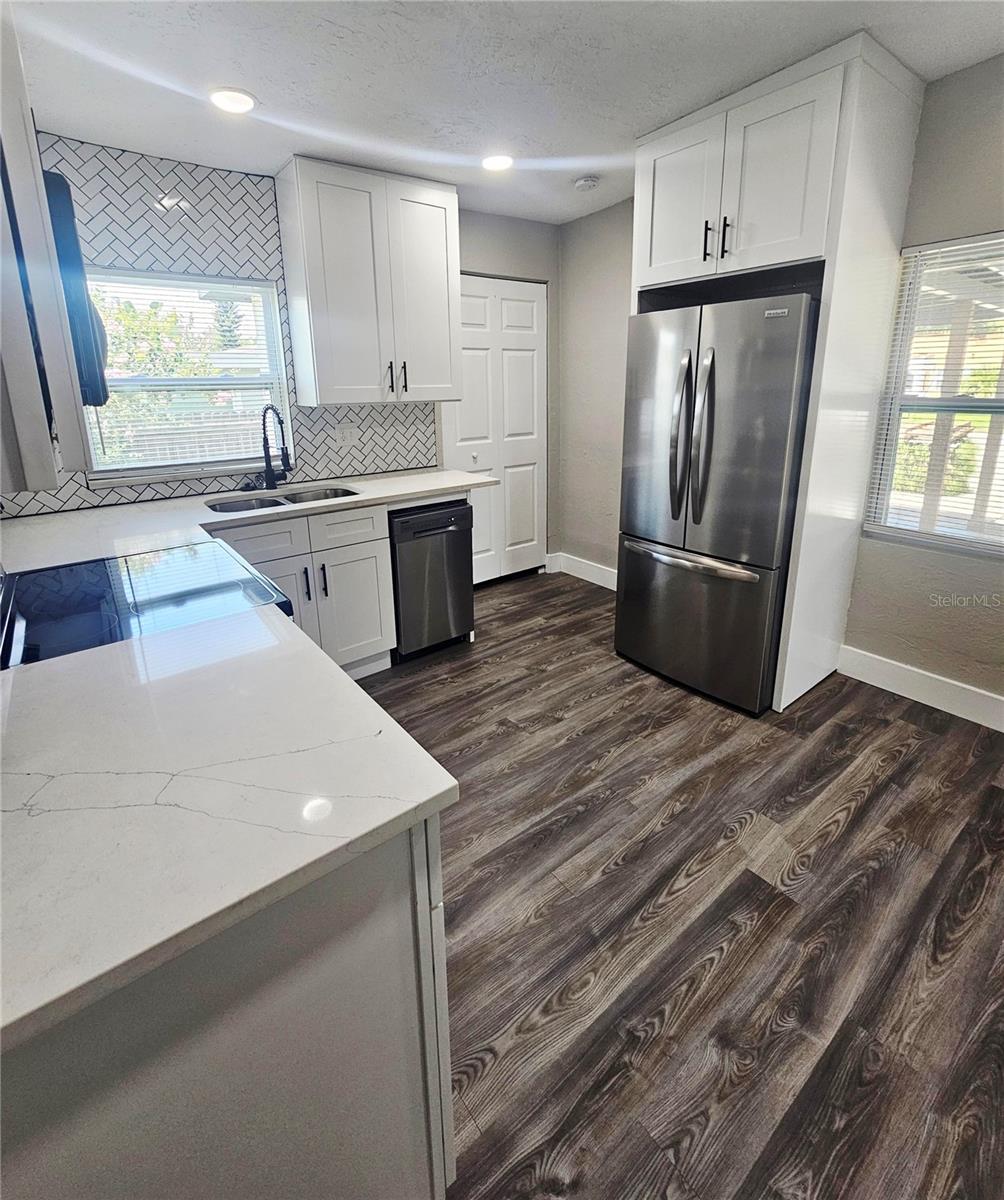 826 53rd Ter N Property Photo 22