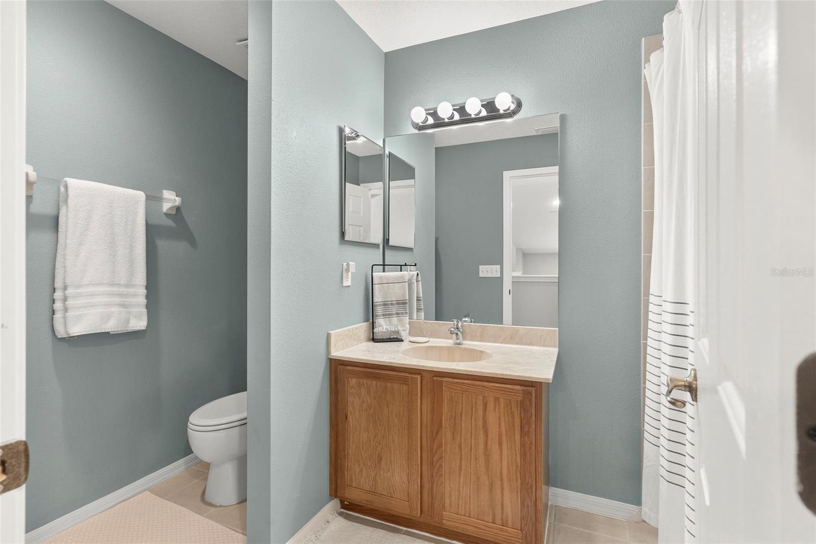 1437 Ridge Ter Property Photo 31