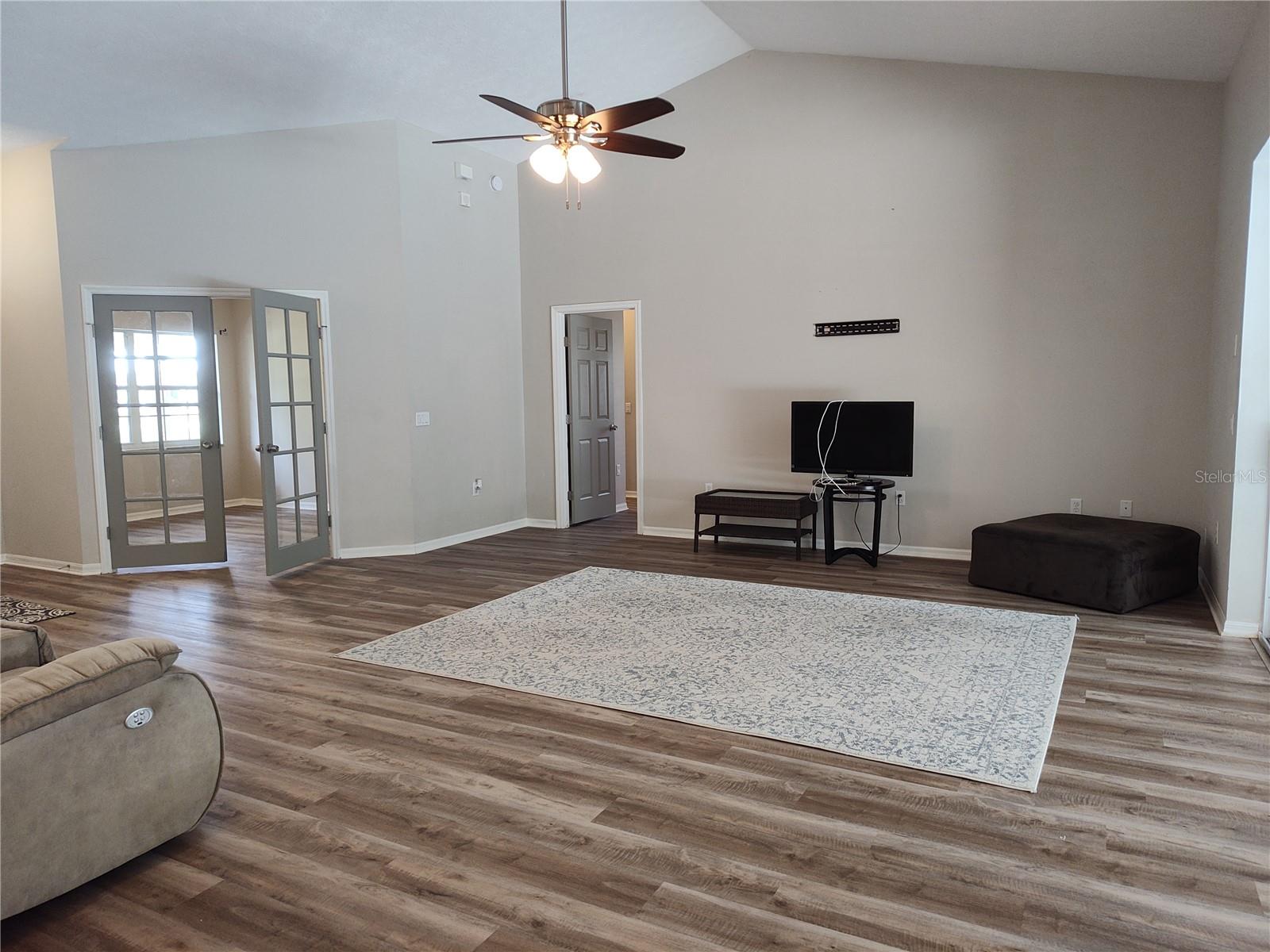 2905 W Beamwood Dr Property Photo 5