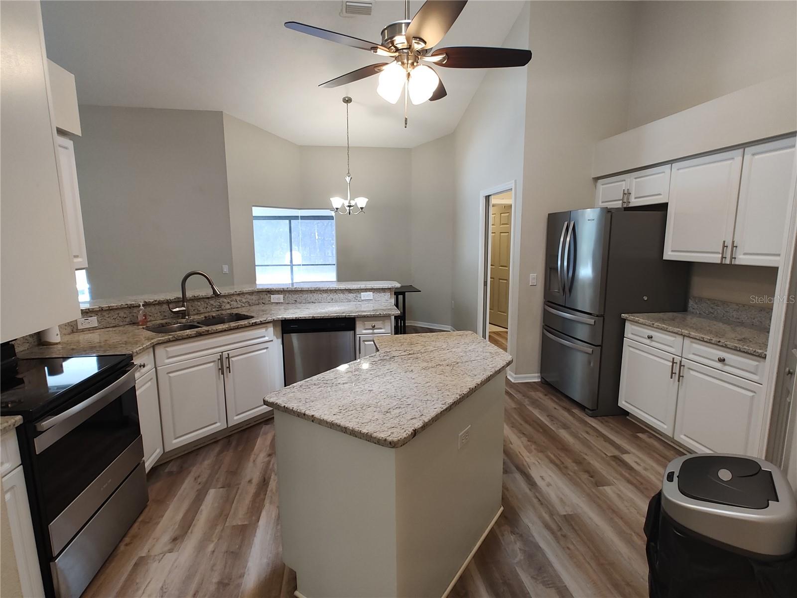 2905 W Beamwood Dr Property Photo 8