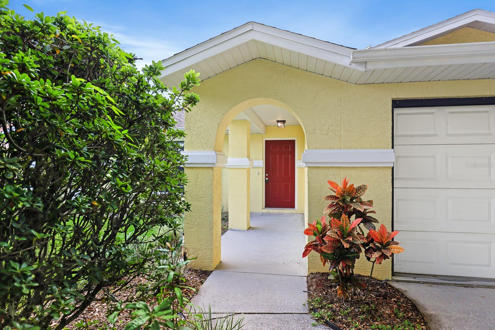 6346 Silver Oaks Dr Property Photo 2