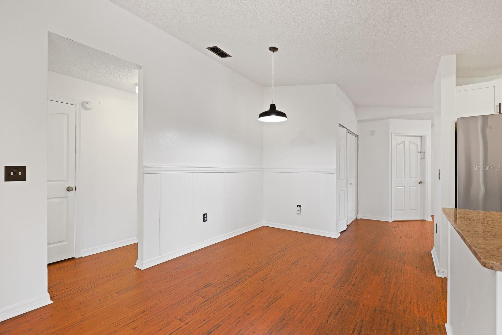 6346 Silver Oaks Dr Property Photo 9