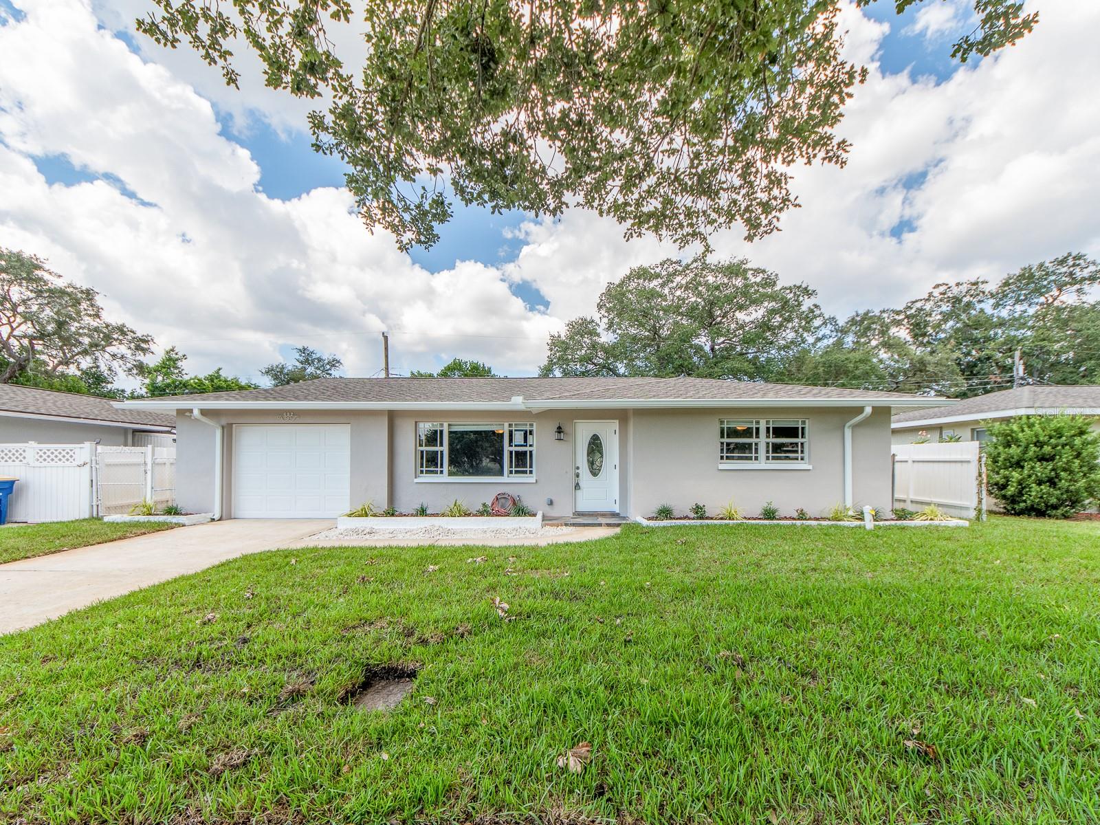 682 Druid Park Dr W Property Photo 30