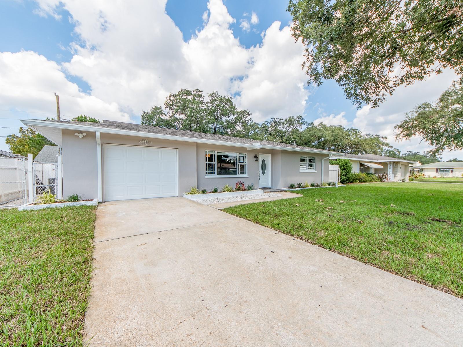 682 Druid Park Dr W Property Photo 31
