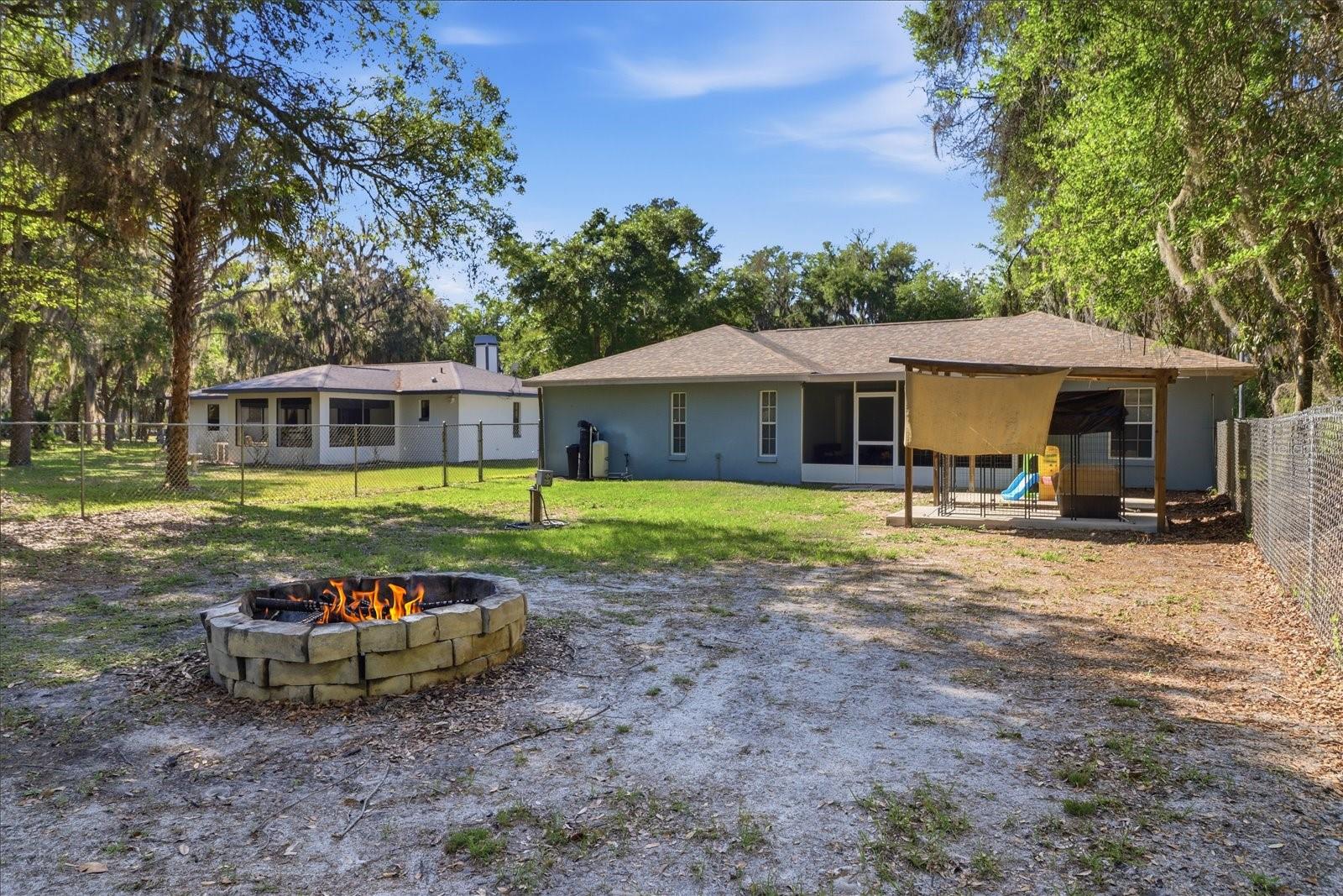 9878 Riverwood Dr Property Photo 30