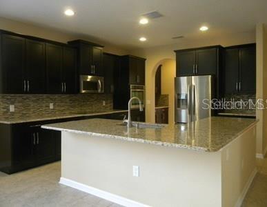 27750 Autumn Breeze Cir Property Photo 4