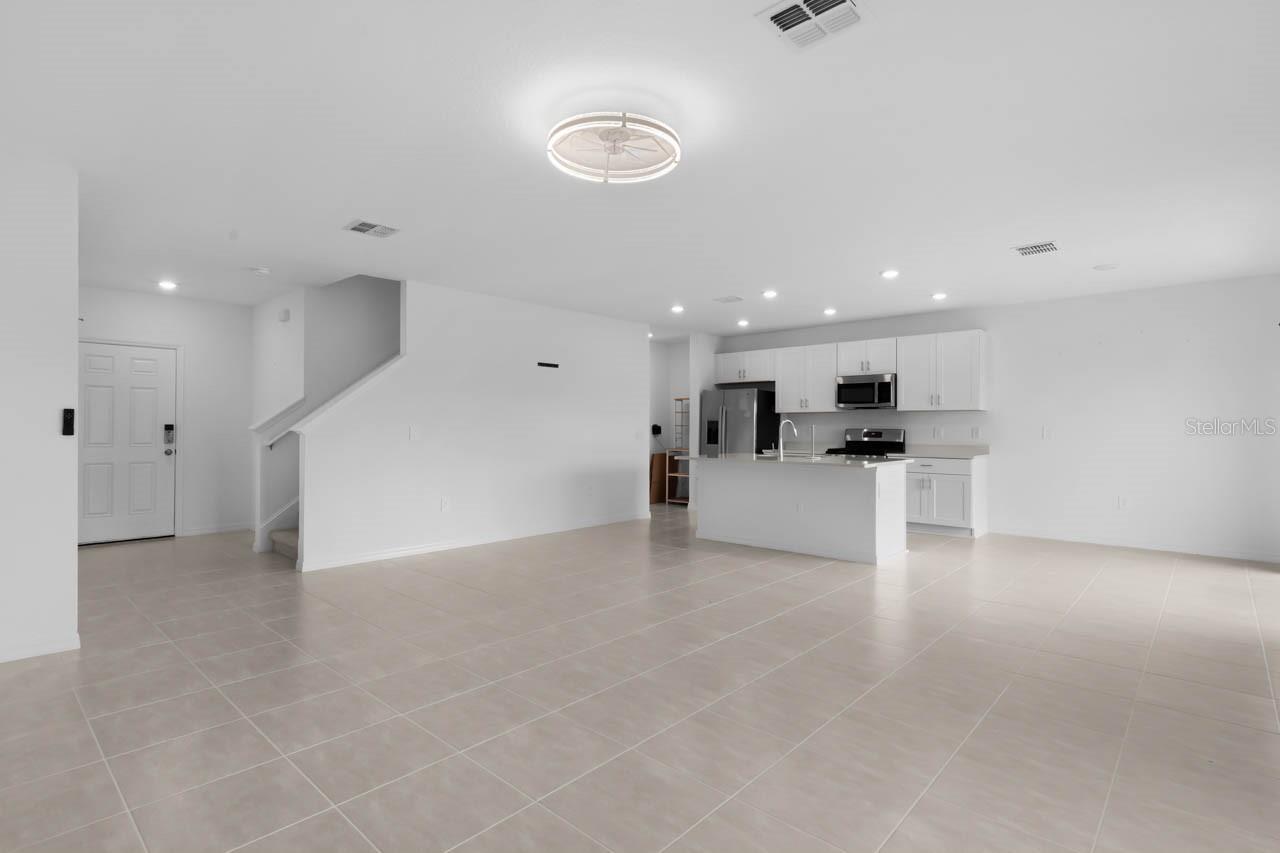 13524 Camelot Ct Property Photo 9