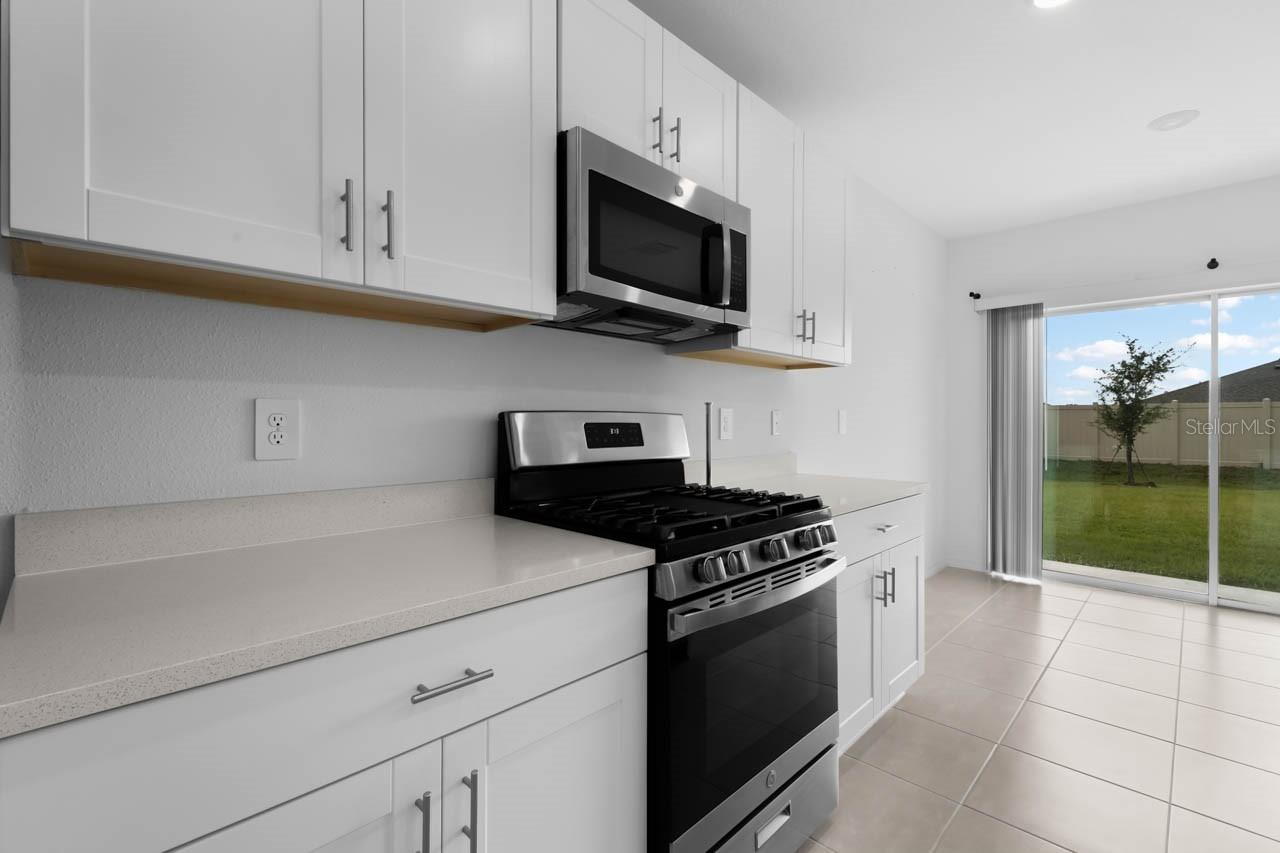 13524 Camelot Ct Property Photo 12