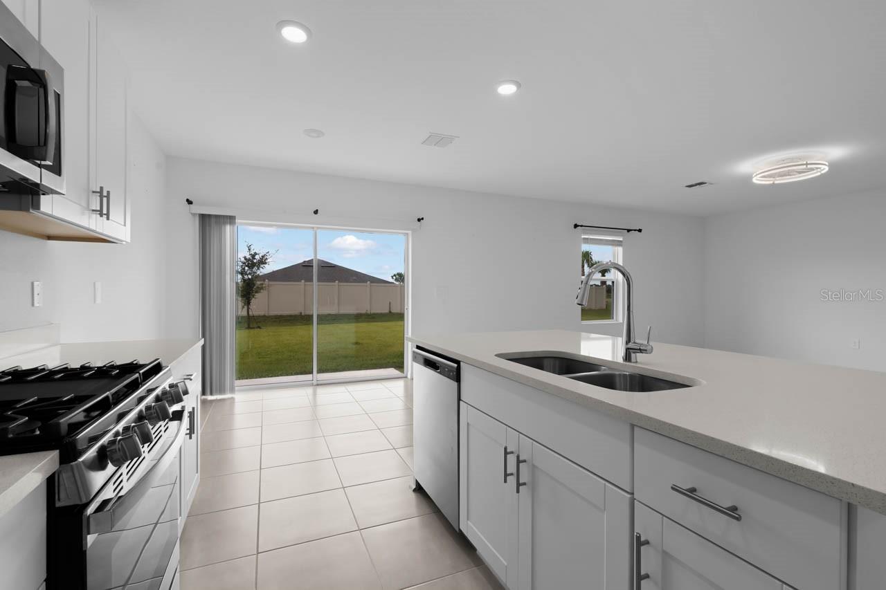 13524 Camelot Ct Property Photo 13